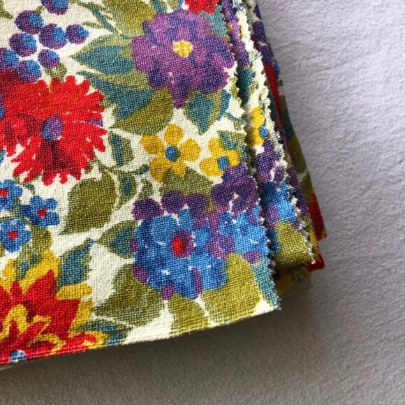 Flower Home Decor Fabric 42" W x 95" Long - Picture 3 of 4